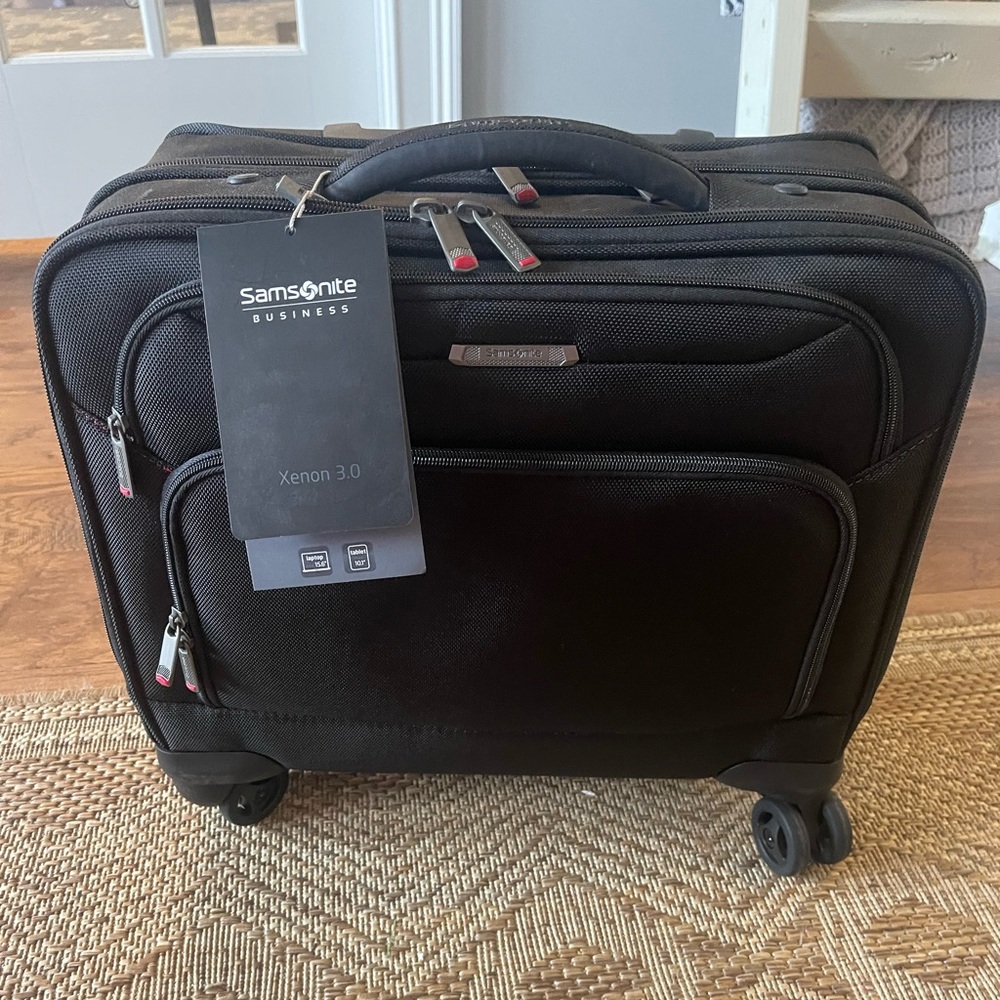 Samsonite Xenon 3.0 travel bag laptop